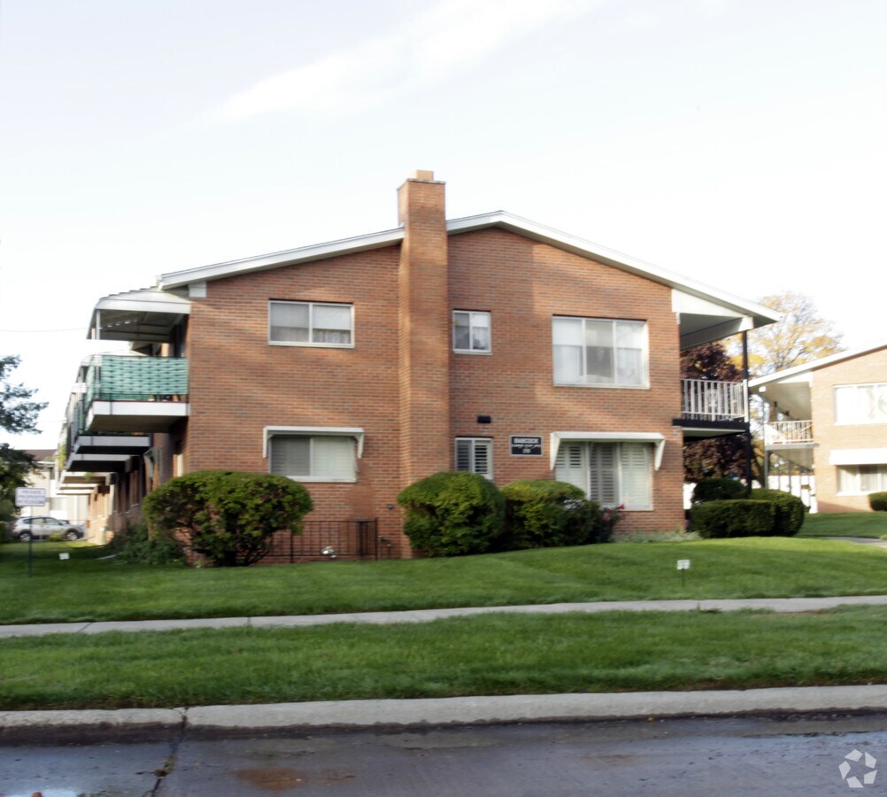 Photo - Babcock-Clawson Co-Op