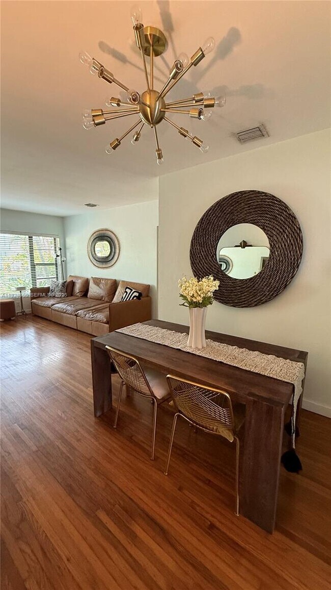 Photo - 2 NE 44th St Unidad 4