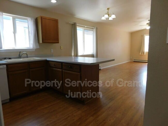 Photo - 493 Green Acres St Unit #A