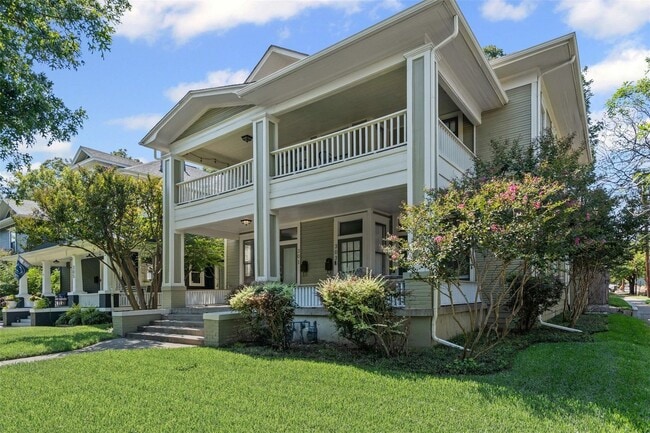 Building Photo - 301 S Edgefield Ave