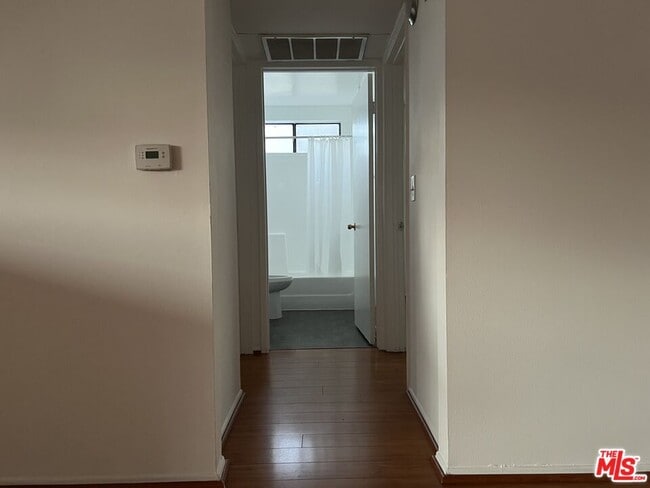 Photo - 710 Crenshaw Blvd Unit 108