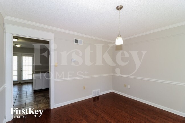 8688 Chimneyrock Blvd.