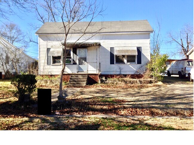 114 N 14th Ave