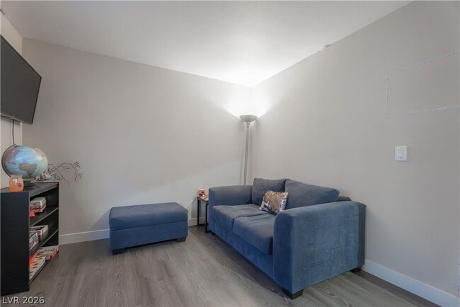 Photo - 7578 Hope Valley St