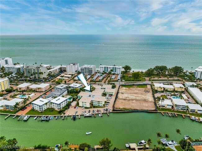Photo - 1950 Gulf Shore Blvd N Unidad 113