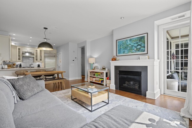 Building Photo - 77 Havemeyer Ln Unit 313