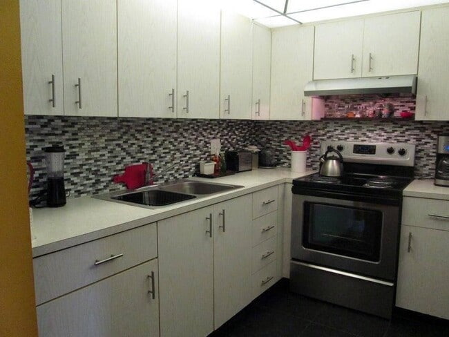 Photo - 2070 Wolverton E Unit 2070