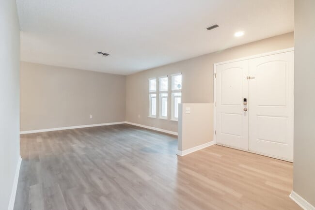 Photo - 12909 Walnut Tree Ln