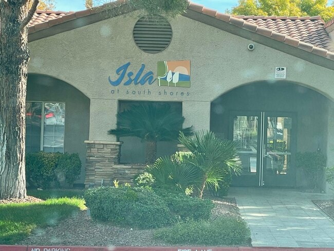 Building Photo - 2111 Sealion Dr Unit 207