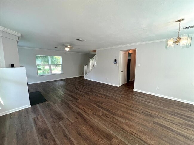 Photo - 2423 Glen Field Dr