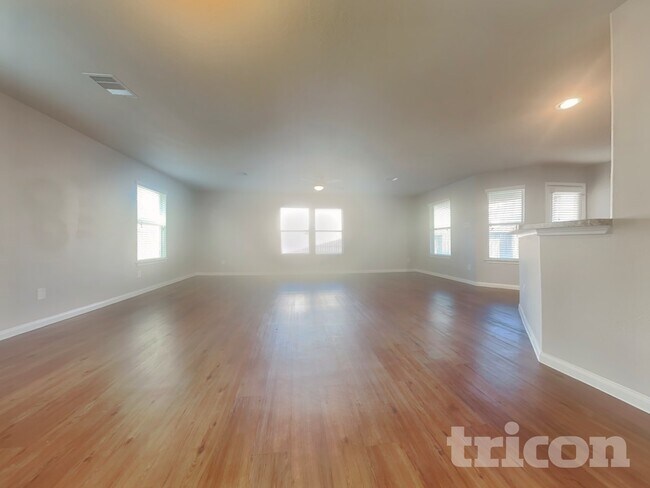 Photo - 21426 Jamals Way