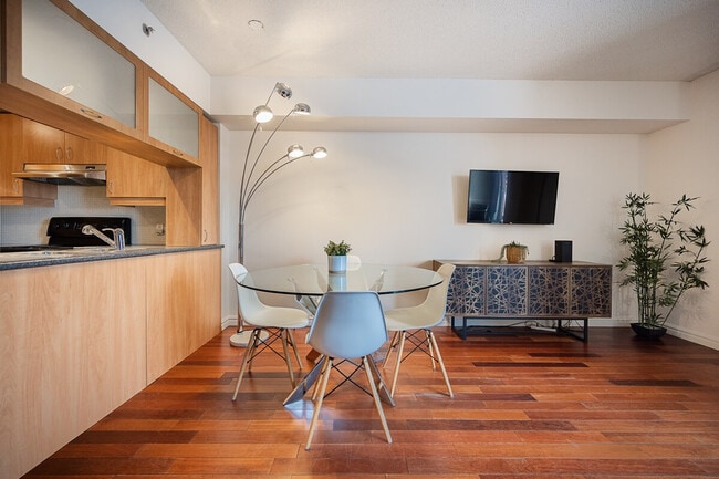 Photo - 3024 Rue Sainte-Émilie Unit SI ID1265664P