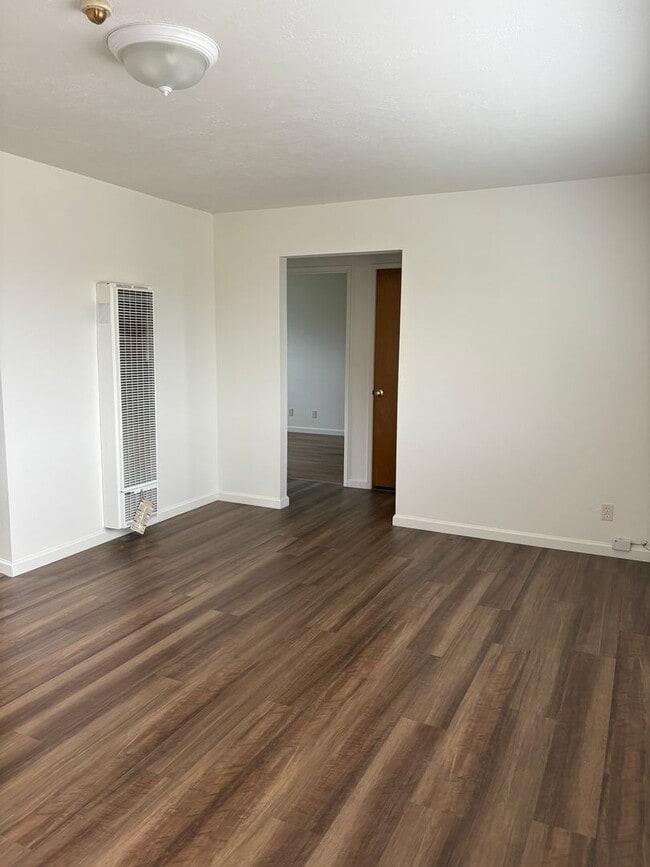 Photo - 15-13 Alma Ct Unit 13 Alma Court