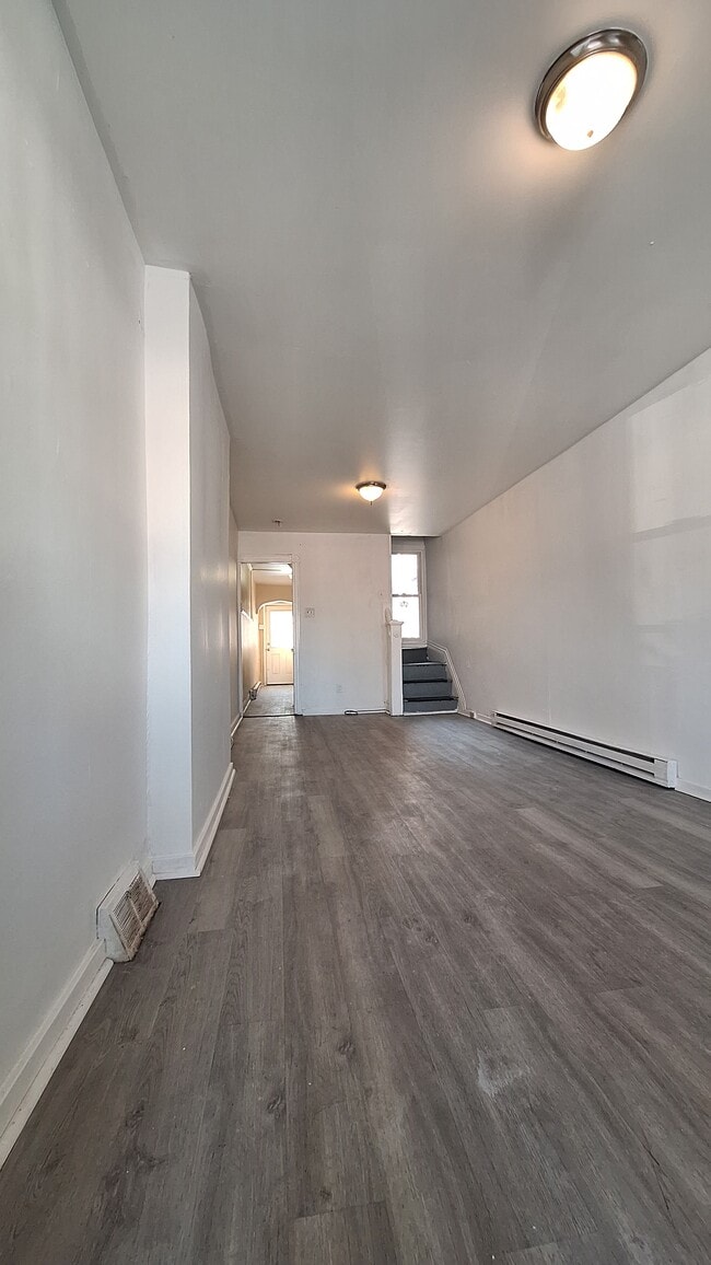 Building Photo - 436 N Law St