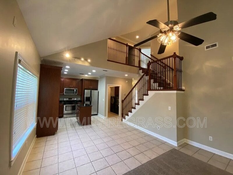 Photo - 229 Charleston Dr