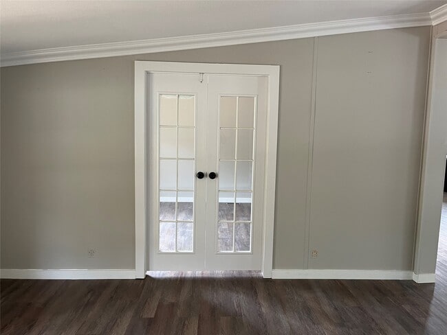 Building Photo - 360 Jammye Dr