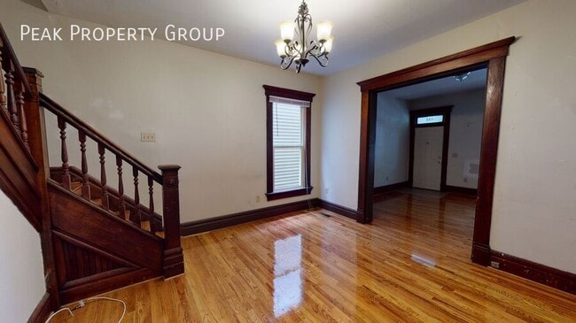 Photo - 180 W 8th Ave