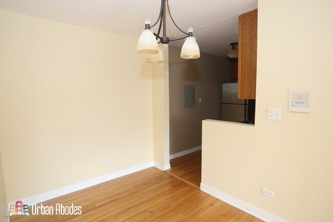 Photo - 637 W Wrightwood Ave Unit A06C