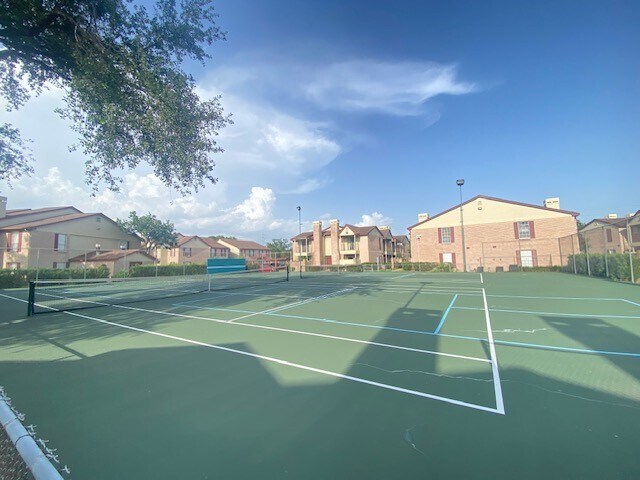 Building Photo - 2120 El Paseo St Unit 2501 Rental