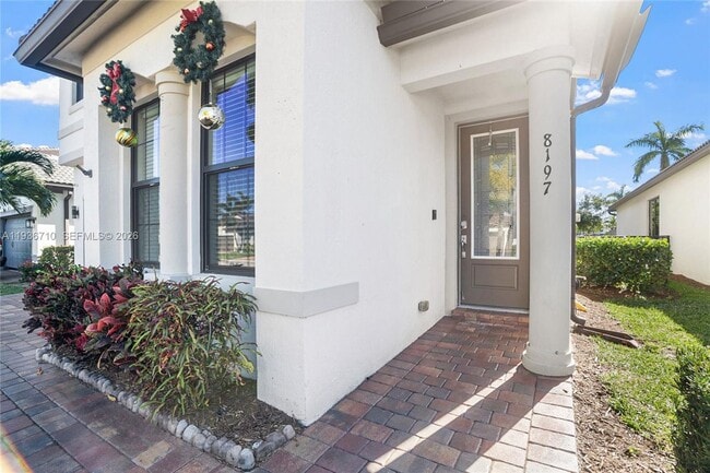 Photo - 8197 Hanoverian Dr