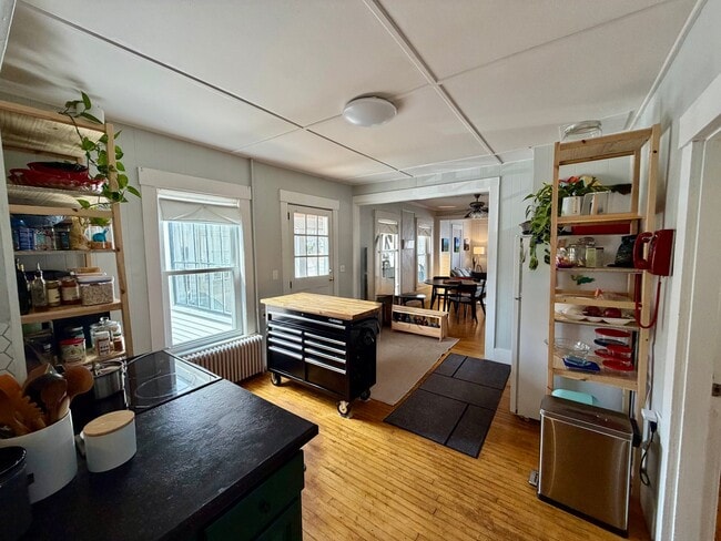 Photo - 137 Main St Unit 1