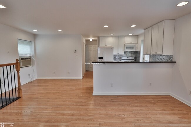Photo - 1612 Center St