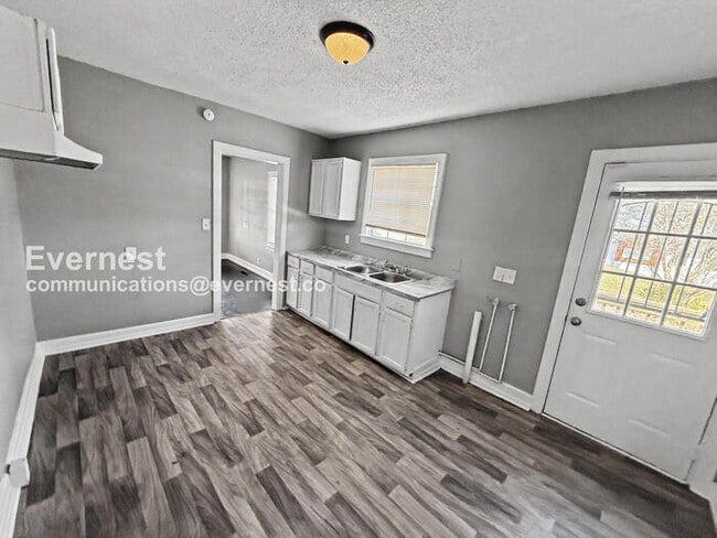 Photo - 1701 4th Ave W