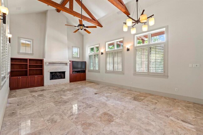 Photo - 3810 Ridgelea Dr Unit A