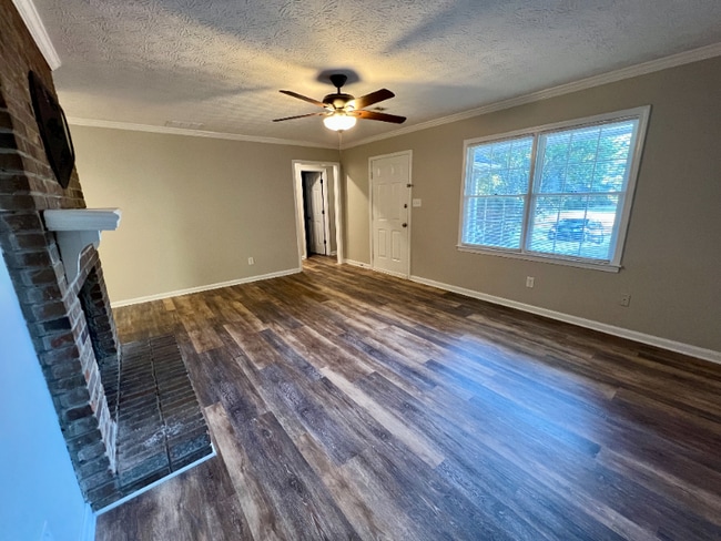 Photo - 2376 Rosedale Rd