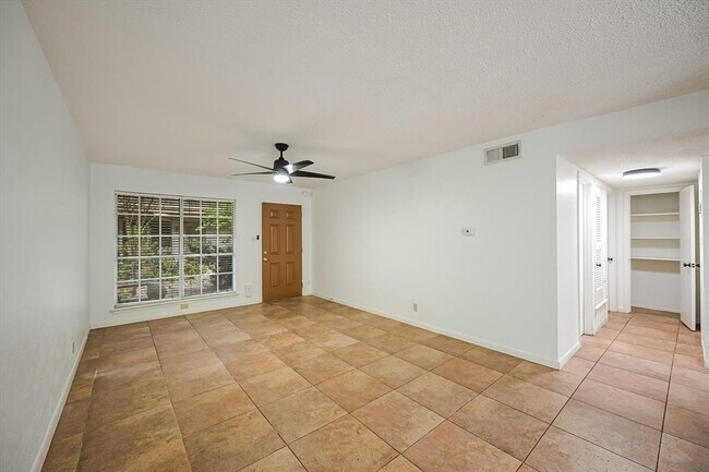 Photo - 7801 Shoal Creek Blvd Unit 127