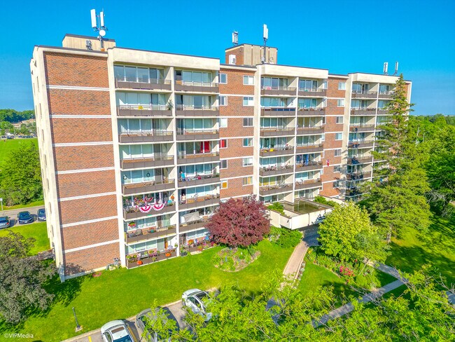 Building Photo - 40 Mcgee Ave