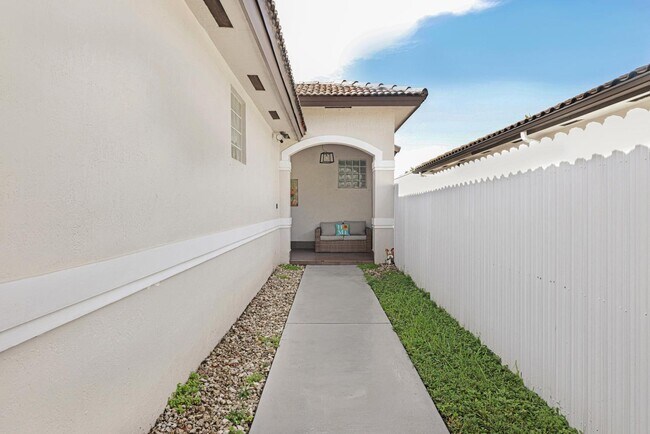 Photo - 16082 SW 68th Ter