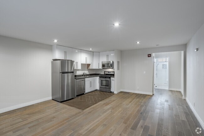 1BR, 1BA - 750 SF - Westminster Square Apartments