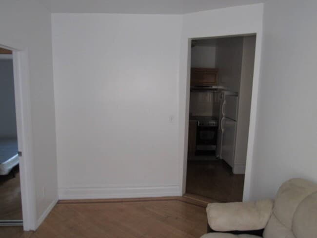 Photo - 2615 Sedgwick Ave