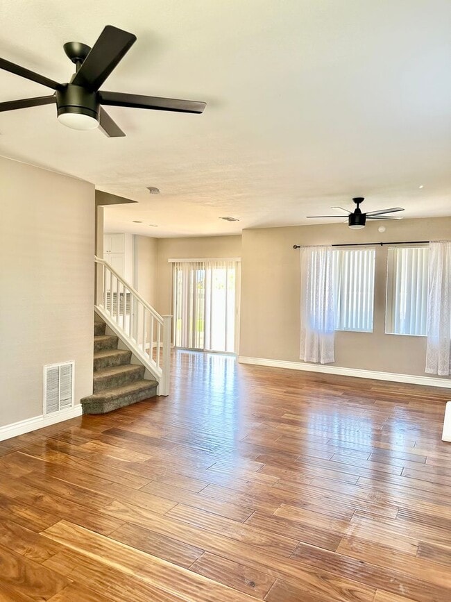 1508 Robles Dr