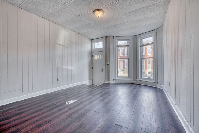 Photo - 1822 Appleton St