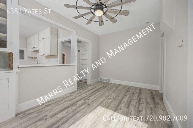 Photo - 4381 Yates St