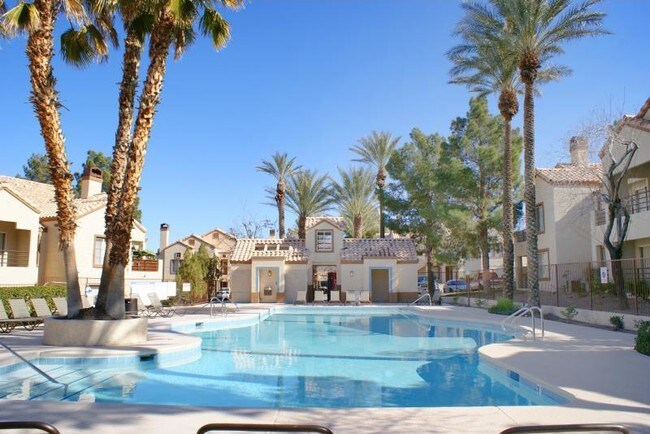 Palm Villas At Whitney Ranch Apartments For Rent In Henderson Nv Pool Palm Villas At Whitney Ranch Apartments