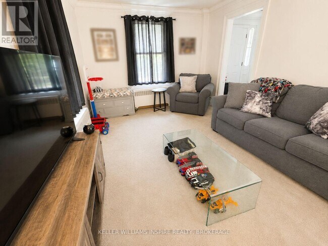 Photo - 22 McColl St Unit A