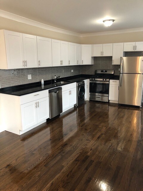 Photo - 839 W Cornelia Ave Unit 3N