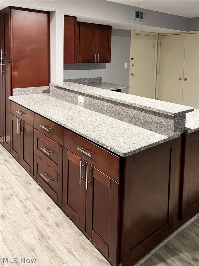 Photo - 20301 Shelburne Rd Unidad 9B