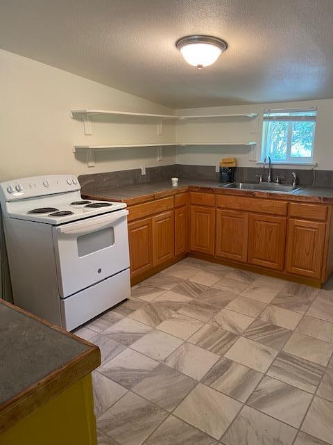 Photo - 823 Monterrey St