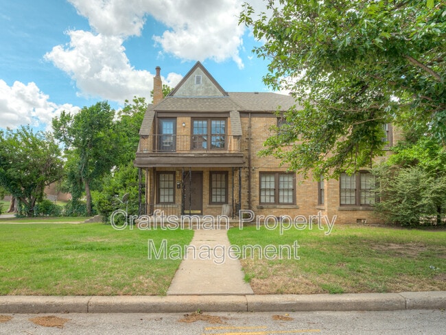 Building Photo - 2301 N Florida Ave