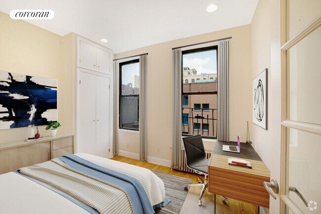 Building Photo - 340 W 17th St Rental
