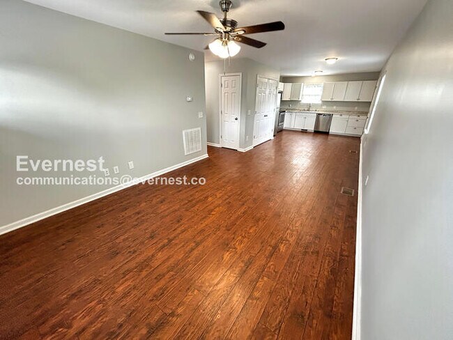 Photo - 908 E 16th Ave