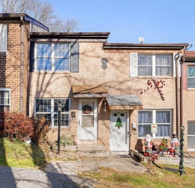 Photo - 68 Park Vallei Ln