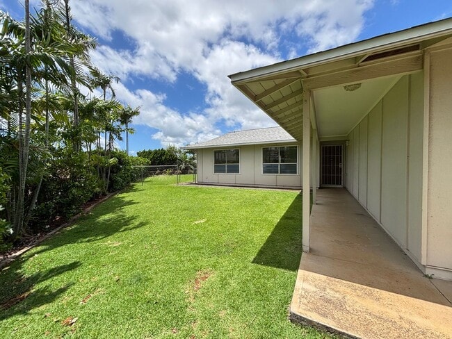 Building Photo - [4 Bed 2 Bath] Single Family Home with Large Backyard in Prime Aiea Location