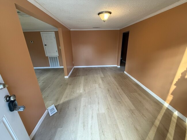 Photo - 4831 Saphire Ave