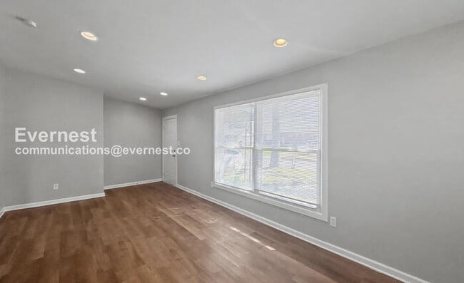 Photo - 1140 Daniel Dr