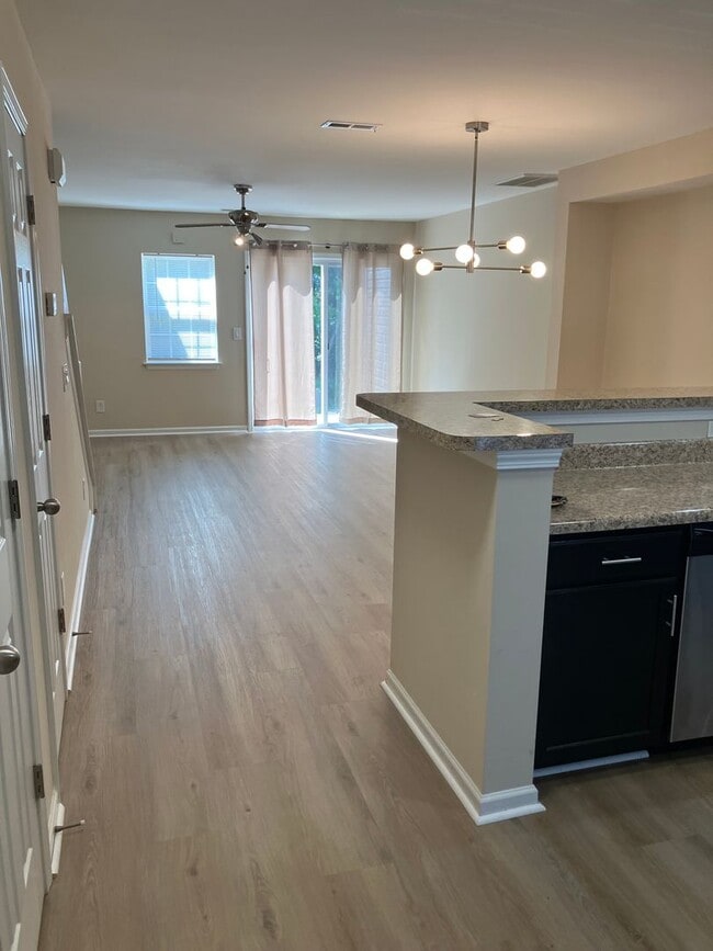 Photo - Robyns Glen townhome